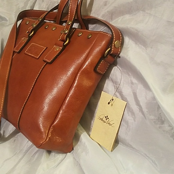 Borsa A Tracolla Patricia Nash Zurigo In Pelle British Veg Tan, Colore Marrone Chiaro, Nuova Senza Cartellino